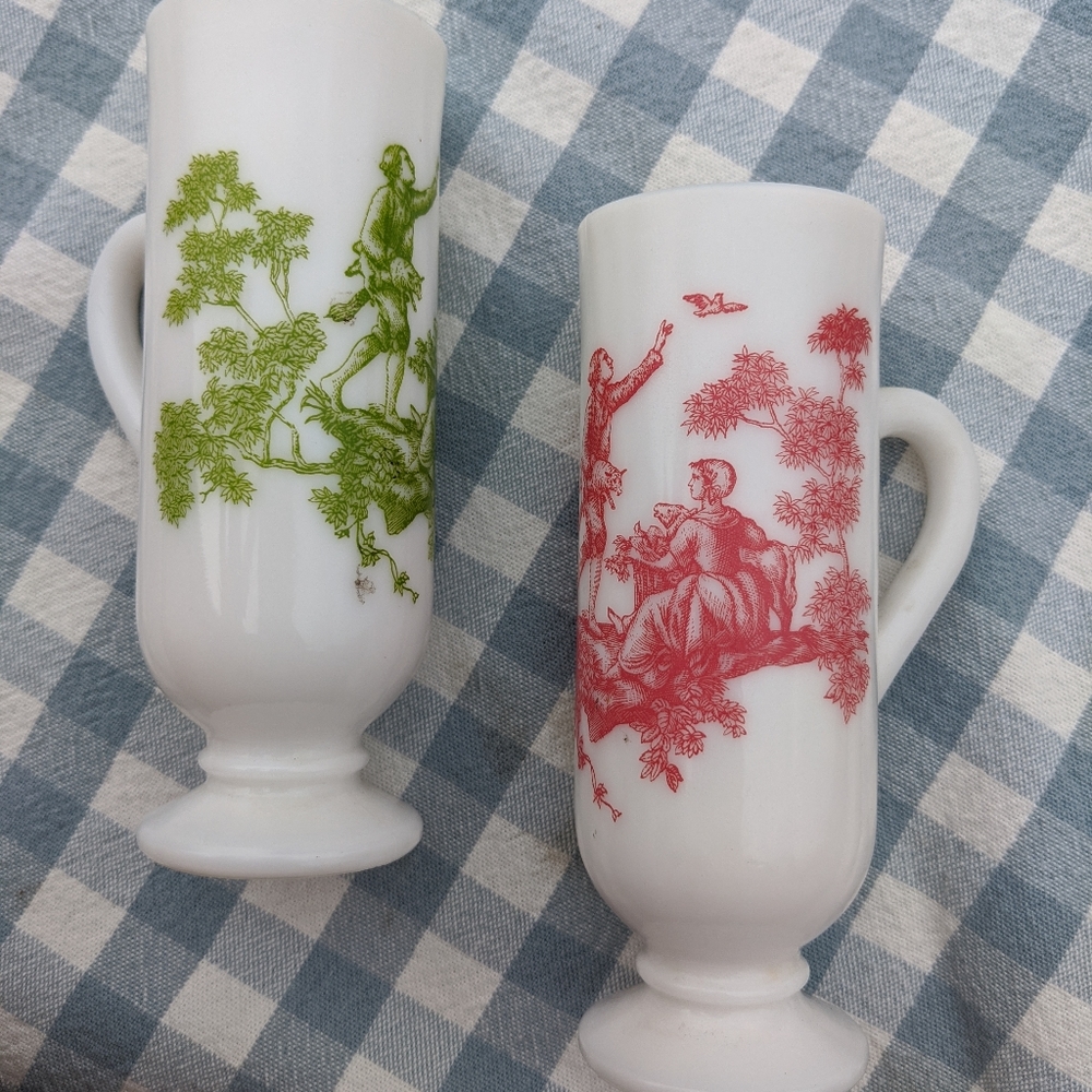 Mini victorian vintage cups